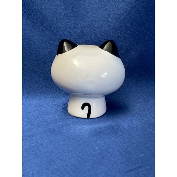 Cute Porcelain Black and White Smiling Large Headed Cat - Picture 3 of 6